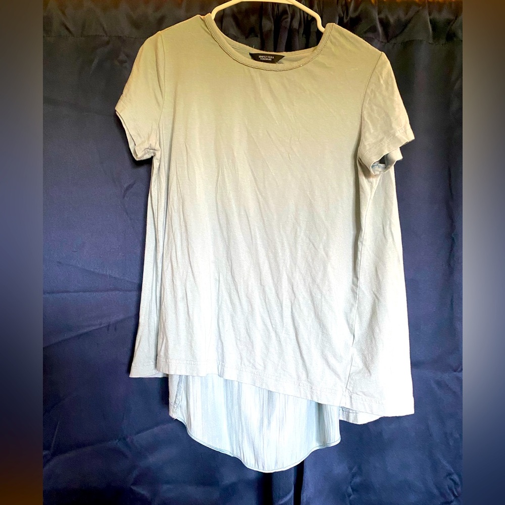 Size M Simply Vera Vera Wang Green Blouse